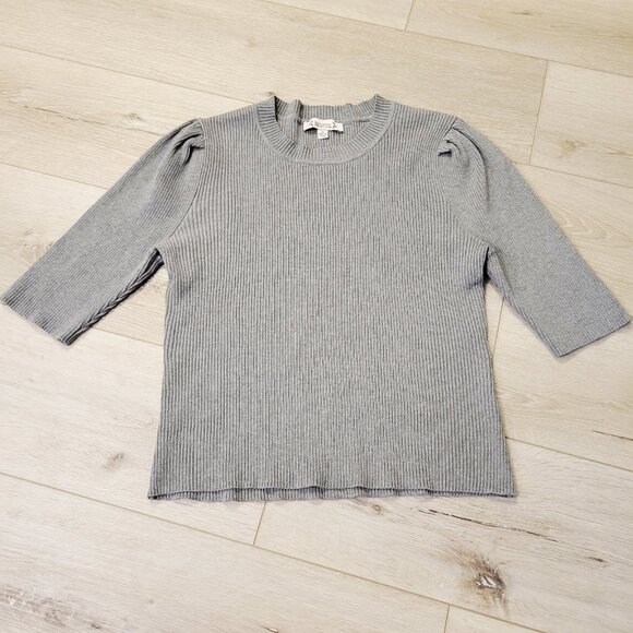 Nanette Lepore Sz Medium Gray Short Sleeve Knit Sweater - Picture 1 of 3